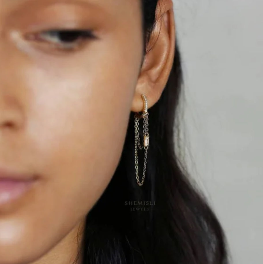 Huggie chain earrings